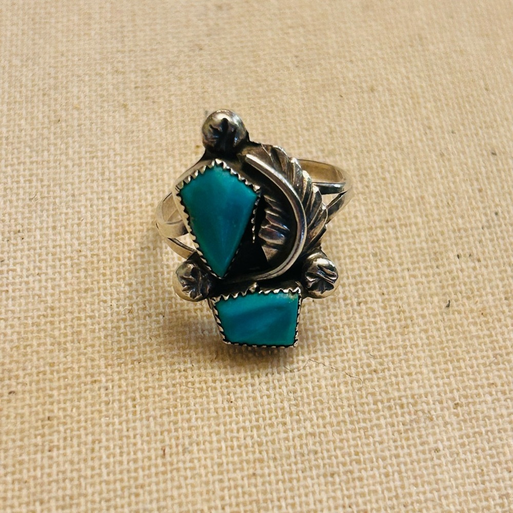 Sterling Silver turquoise stone ring